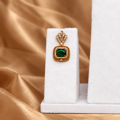 Victorian Emerald Neclace Set